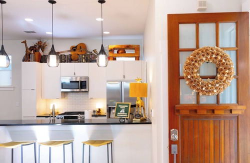 Bouldin House | Bouldin Creek Retreat | Putting Green + Walkable to SoCo
