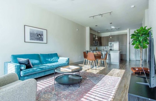 Richardson Apartment | Boulevard Stays Bright 1BR Suite Pool, Parking Gym J