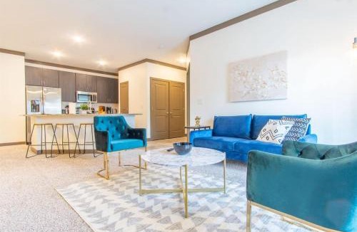 Middletown Apartment | Boulevard Stays Charming 2BR Retreat Pool Parking Gym