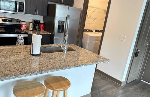 Middletown Apartment | Boulevard Stays Contemporary 1BR Apartment Pool, Gym, Free Parking