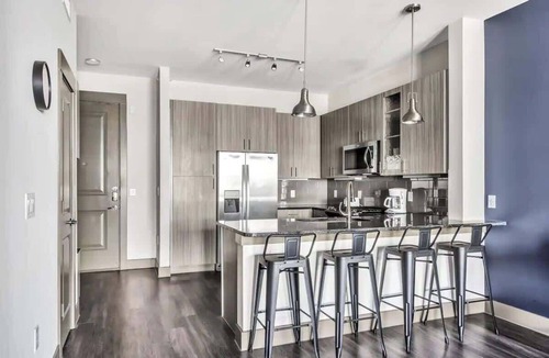 Richardson Apartment | Boulevard Stays Dashing 1BR Suite Pool, Parking Gym H