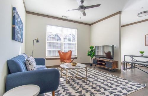 Middletown Apartment | Boulevard Stays Expansive 1BR Suite Pool Parking & Gym