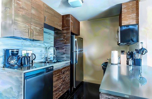 Riverside Apartment | Boulevard Stays - Ladybird Lake