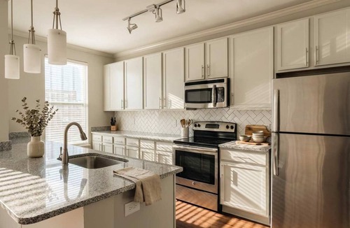 West End Apartment | Boulevard Stays Midtown 1BR Pool, Gym, Parking 05