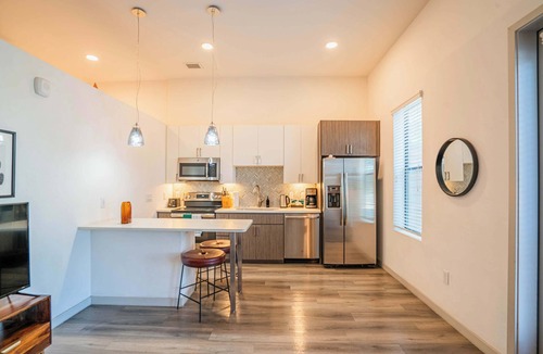Downtown Phoenix Apartment | Boulevard Stays - Roosevelt Row
