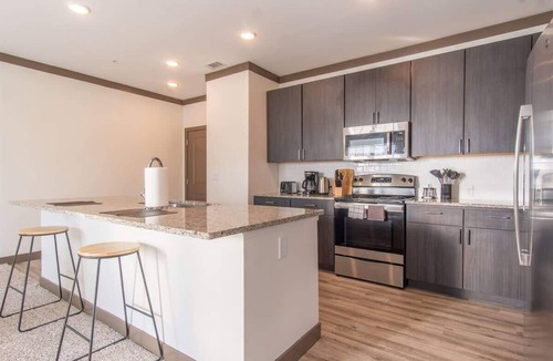 Middletown Apartment | Boulevard Stays Spacious 1BR Suite Pool, Parking Gym D