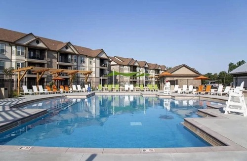 Middletown Apartment | Boulevard Stays Spacious 1BR Suite Pool, Parking Gym D