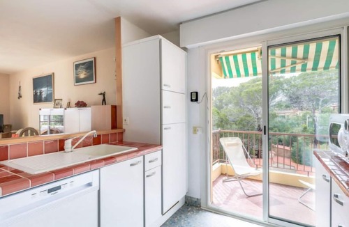 Boulouris-sur-Mer Apartment | Boulouris Mimosa by Interhome