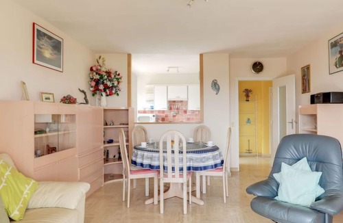Boulouris-sur-Mer Apartment | Boulouris Mimosa by Interhome
