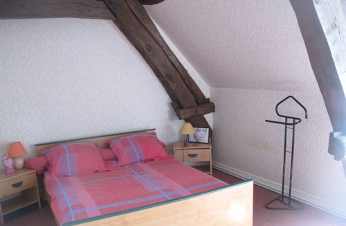 Saint-Martin-sur-Armancon House | BOULY's house (my cat)