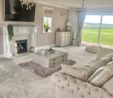 Pickering House | Boundary Farm