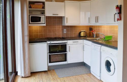 Woodbridge House | Boundary Gallery Cottage