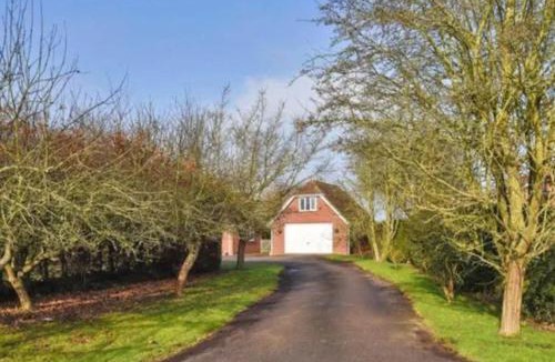 Spalding Apartment | Boundary House Studio, Moulton