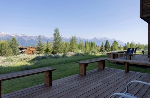 Spring Creek Ranch House | Boundary JH: Gruen 3107