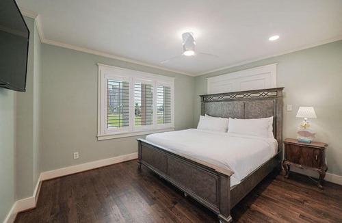 Gulf Pines House | Bourbon Breeze by Five Star Properties