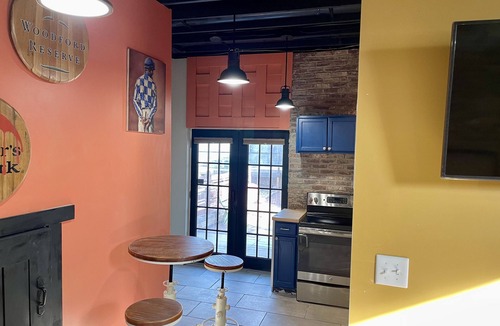 Smoketown Jackson House | Bourbon House located within 1-2 miles from the local Distilleries