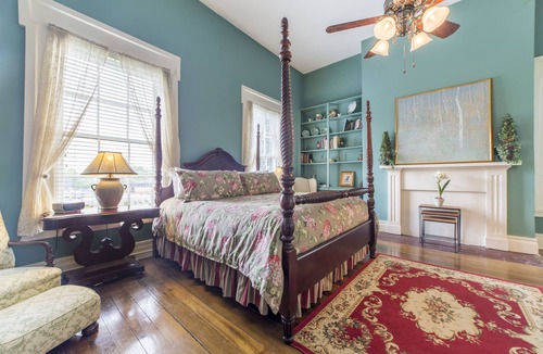 Bardstown Bed & Breakfast | Bourbon Manor B&B