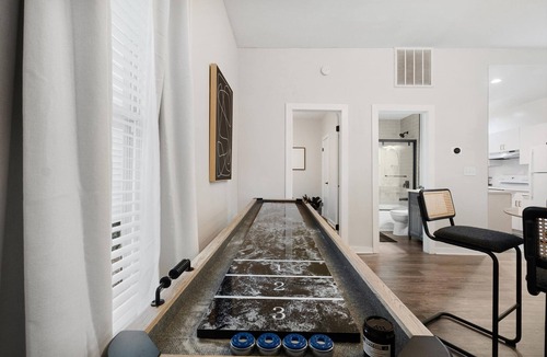 Clifton House | Bourbon trail spacious house that sleeps 8 with a fun yard & is newly renovated!