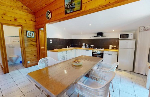 Les Martys House | Bourbouls - LES MARTYS