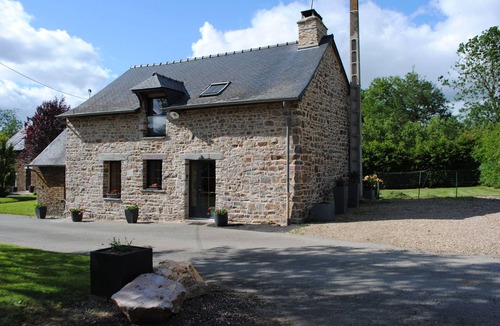 Bourg-des-Comptes House | Bourg Des Comptes: cottage cellar