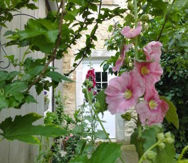 Le Bailleul House | Bourg Joly