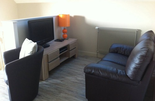 Lailly-en-Val Cottage | Bourgneuf manor house