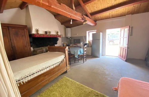 Barbatre House | Bourrine vendéenne, near beach and forest, pets welcome, ideal for vacations.