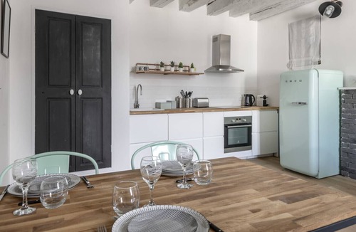 Graslin - Commerce Apartment | BOURSE : bohemian chic apartment in Nantes