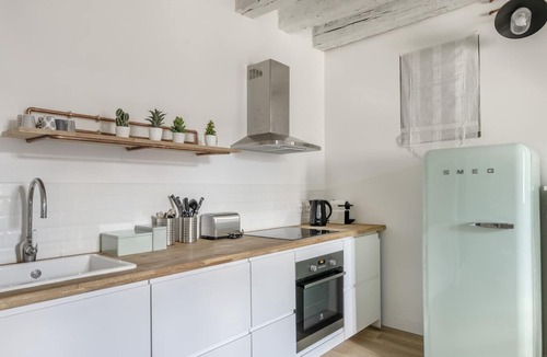 Graslin - Commerce Apartment | BOURSE : bohemian chic apartment in Nantes