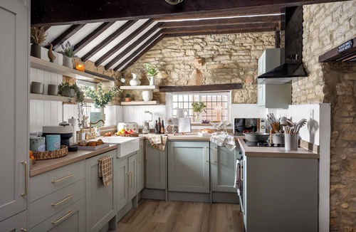 Bourton-on-the-Water House | Bourton on the Water Scandi Chic Authentic Cottage