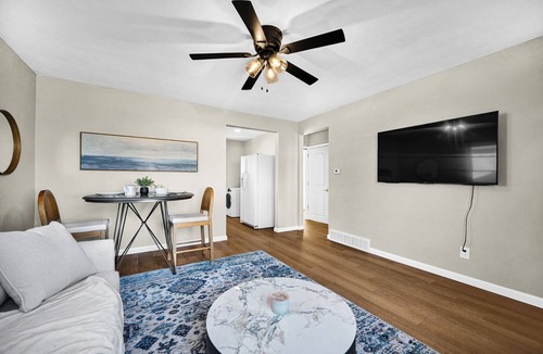 Peoria Heights House | Boutique 1BR near Dining & Hospital. Office. Garage.