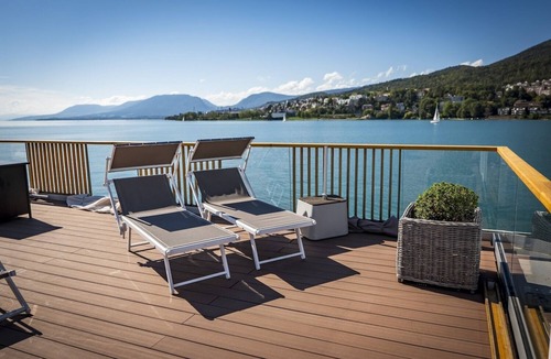 Sugiez Boat Rental | Boutique Boat Hotel Attila