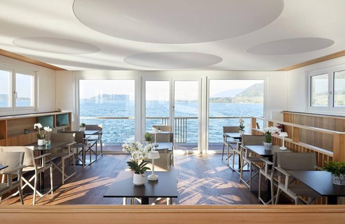 Sugiez Boat Rental | Boutique Boat Hotel Attila