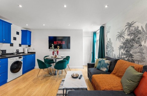 Southville Apartment | Boutique Bristol Abode - Games&nbsp;Room