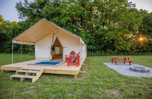 Cassville Other | Boutique Camp Getaway at Roaring River