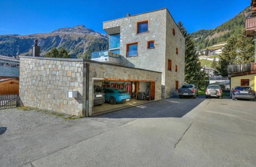 Samedan Villa | Boutique Chalet Moritz, Samedan, Switzerland