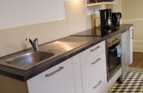 Colombier - Champ de Mars Apartment | Boutique downtown apartment near train station