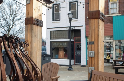 Niles Apartment | Boutique Downtown Loft on the NODE, Walk Everywhere, 20 Min Drive to Notre Dame