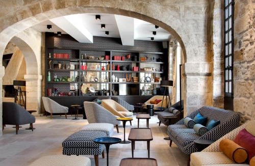 Aigues-Mortes Medieval City Hotel | Boutique Hôtel des Remparts & Spa