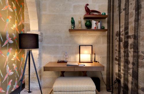 Aigues-Mortes Medieval City Hotel | Boutique Hôtel des Remparts & Spa