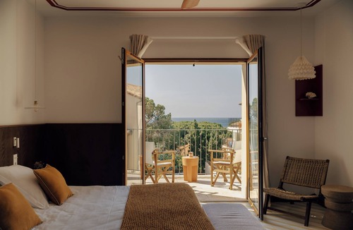 Saint-Florent Hotel | Boutique-Hôtel et Restaurant Basgi Basgi