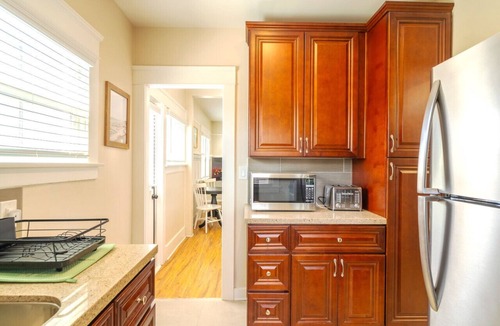 South Park Apartment | Boutique Historic Studio Balboa Park W/D
