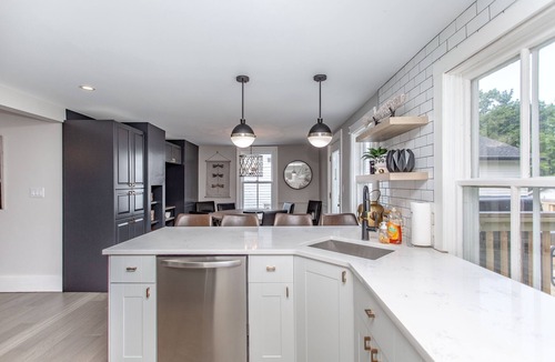 Old Town Historic District House | BOUTIQUE Home, A + Location beside the Shaw, Queen st. Shops and restaurants.