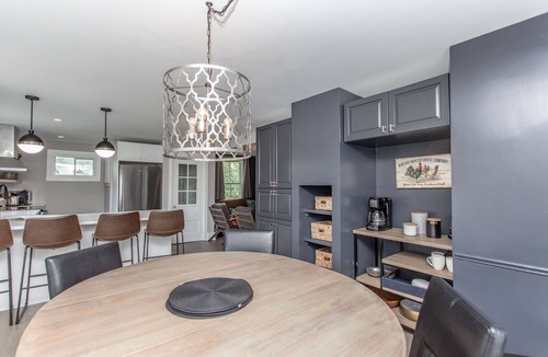 Old Town Historic District House | BOUTIQUE Home, A + Location beside the Shaw, Queen st. Shops and restaurants.