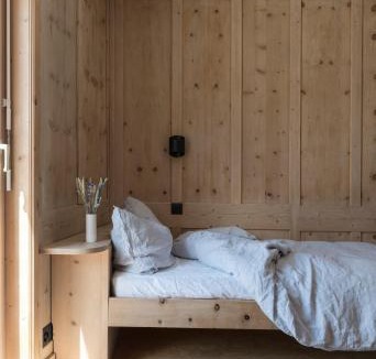 Engadin Scoul Hotel | Boutique Hotel ÜJA Scuol