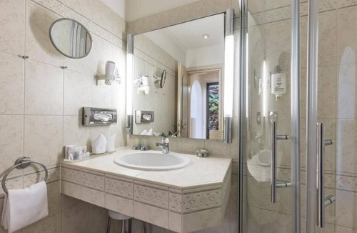 Porto Ronco Hotel | Boutique Hotel La Rocca