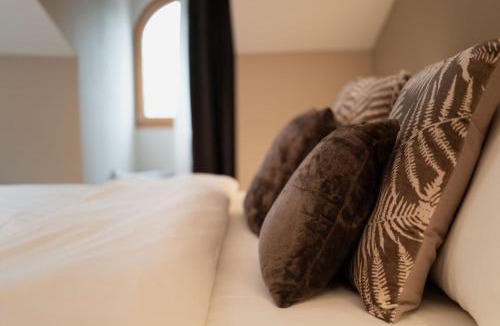 Mies Hotel | Boutique Hotel La Couronne Mies