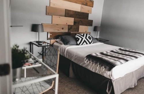 Grand Rapids House | Boutique Hotel Single Units