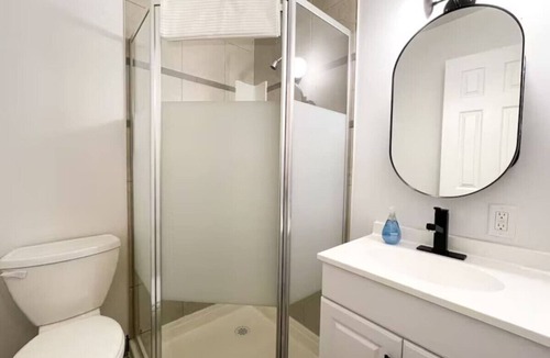 Thunder Bay Apartment | Boutique Hotel - Suite #7 Single