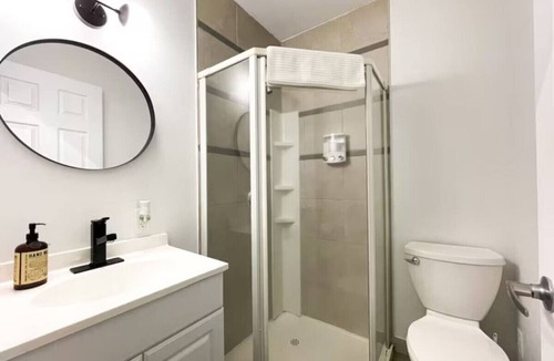Thunder Bay Apartment | Boutique Hotel - Suite #6 Queen